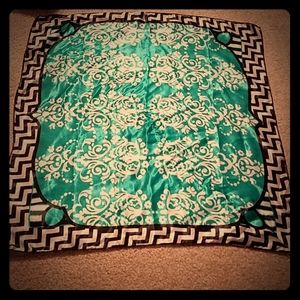 Gorgeous neck scarf, polyester, silk feel